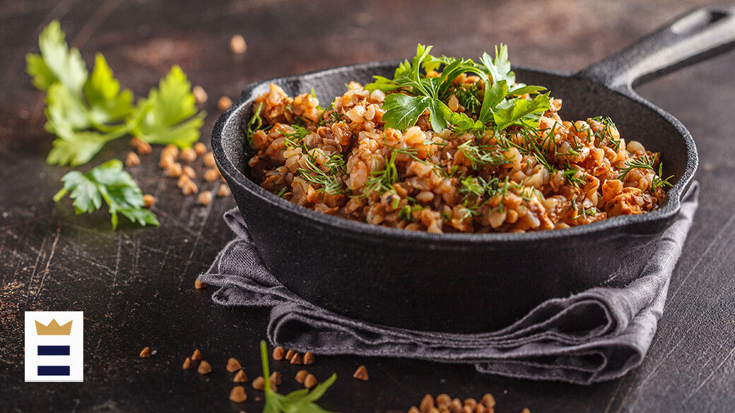 Stainless steel cookware is made by combining steel with chromium, aluminum, copper and other elements to form a durable rust-resistant material that properly conducts heat.