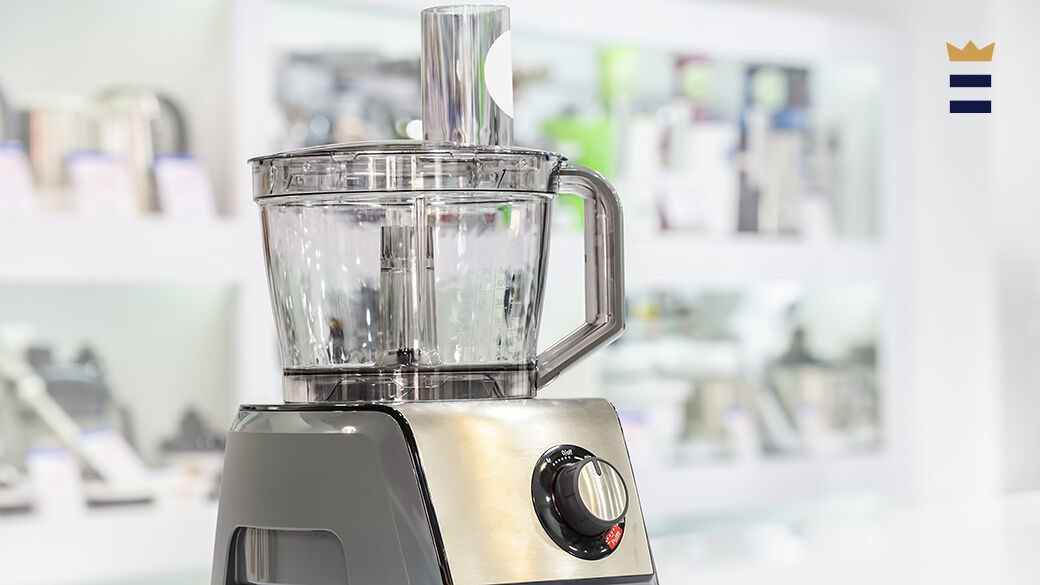 If you wash out your food processor but it still smells, try cleaning it with vinegar to eliminate unwanted odors.