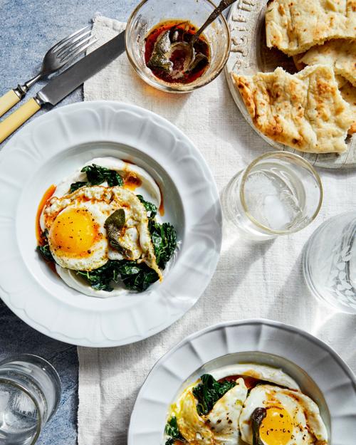 entree-eggs-20210215