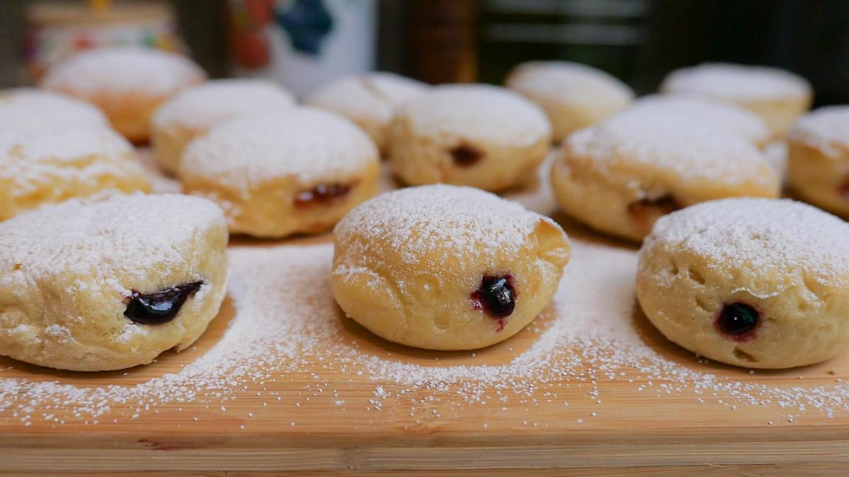 Recipe of the Day: Air Fryer Pączki