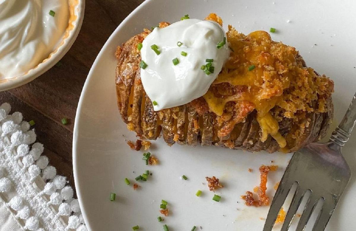 Recipe of the Day: Cheddar Herb Hasselback Potatoes