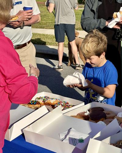 Belleair Community Foundation's Dogs & Donuts brings pooches to