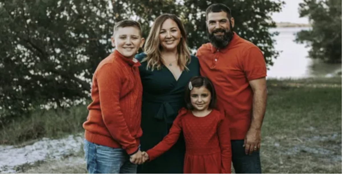 Community rallies to support family after death of Whistle Stop owner