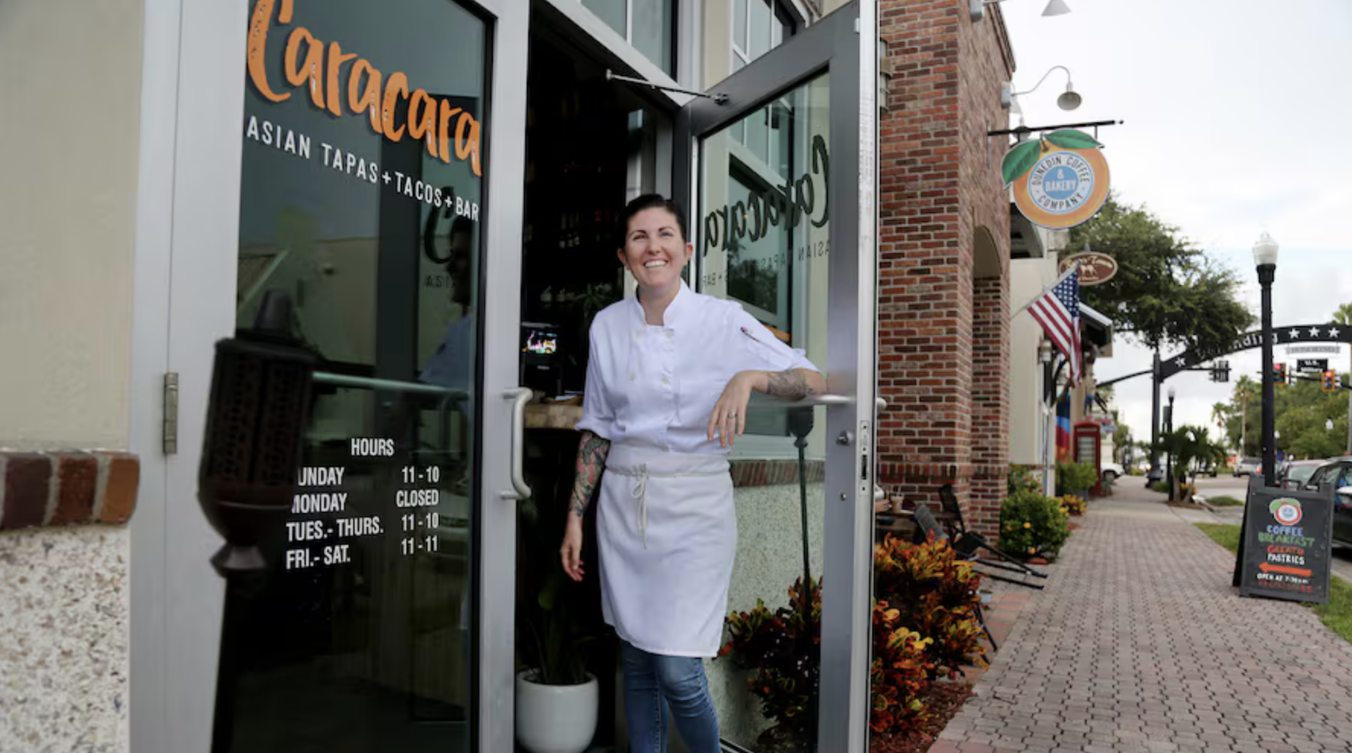 Explore the Sunshine Coast: Dunedin and Beyond - Teacher Catalina, image size:1929x1075