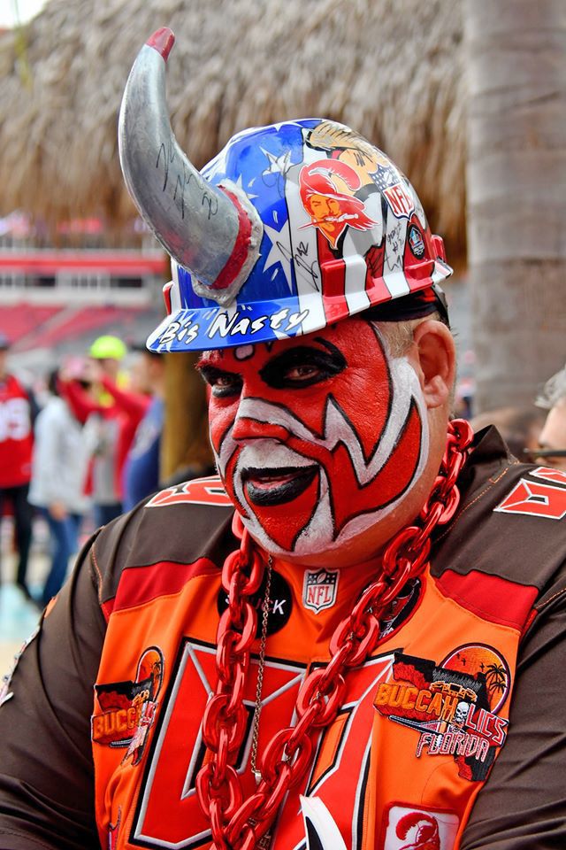 Tampa Bay Bucs superfan 'Big Nasty' selected to join 'Hall of Fans', Largo