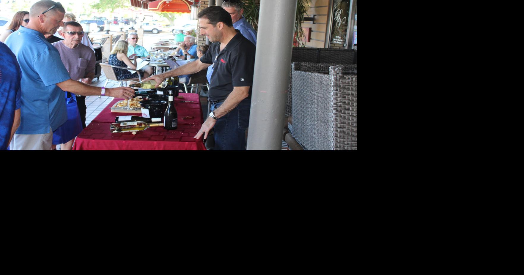 Sipping and shopping Bluffs Wine Walk draws a crowd Belleair
