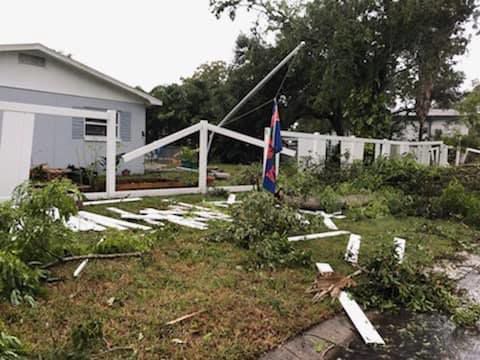 'It was crazy': Tornado damages homes, businesses in Seminole ...