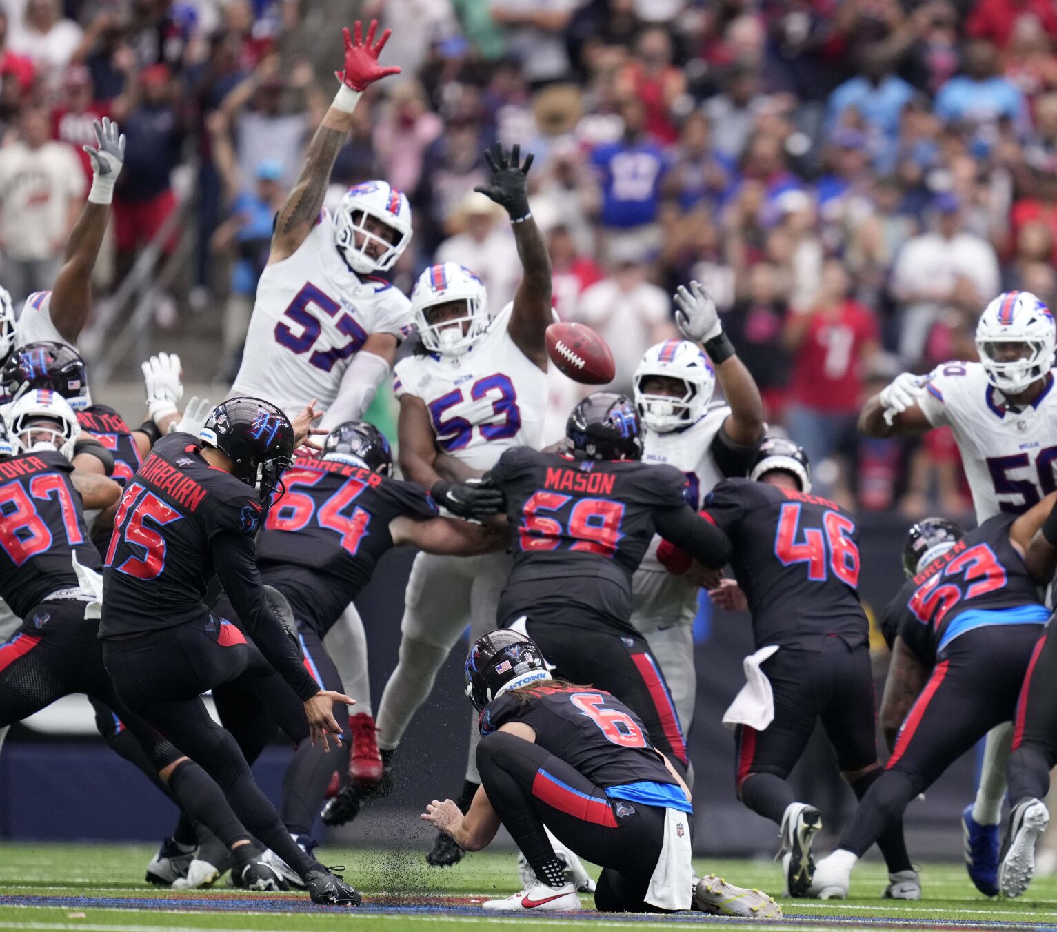 Doesn’t Get Closer: Fairbairn’s 59-yard Field Goal As Time Expires ...