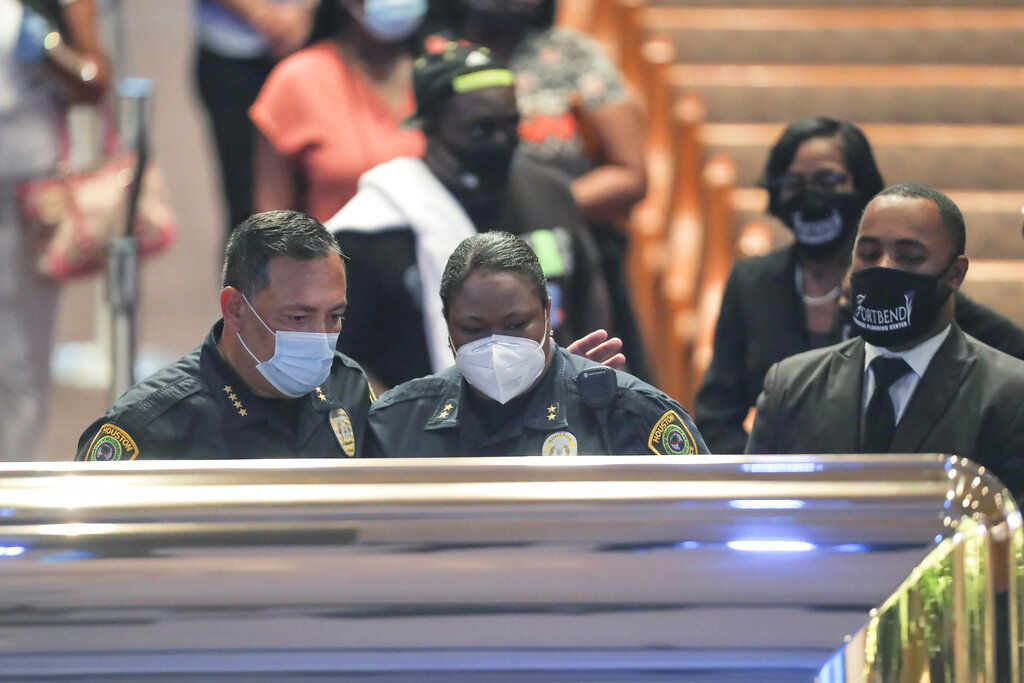 Police pay their respects