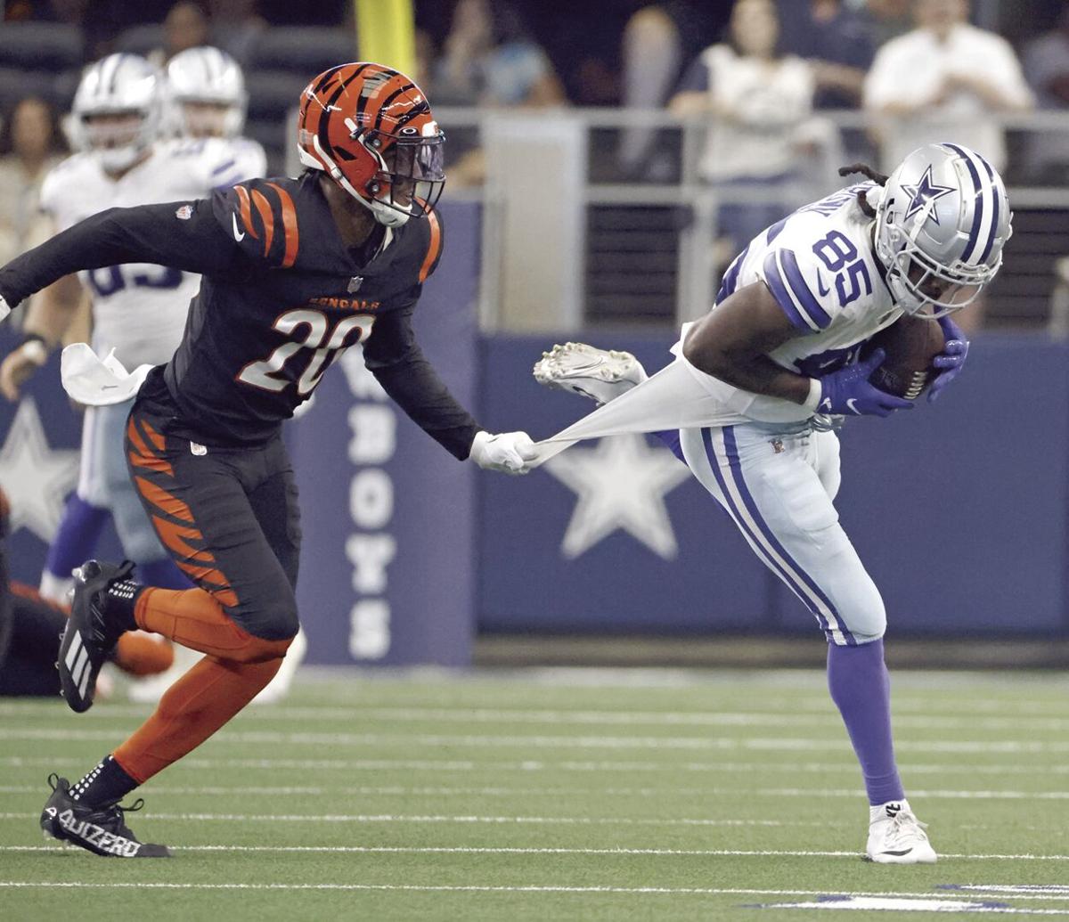 Go-for-it mentality boosts Cowboys in trek without Prescott