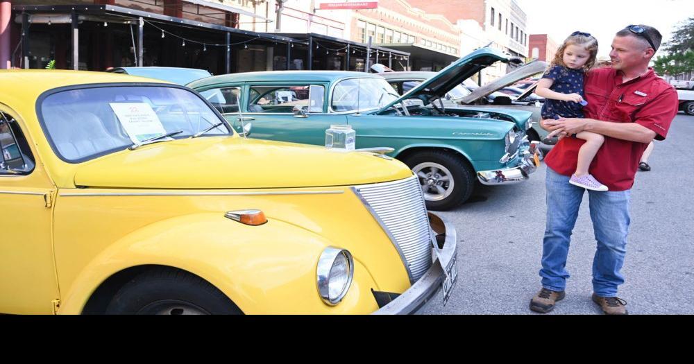 Celebrating the classics Tour Temple car show draws crowd downtown