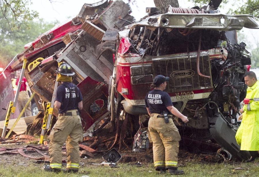 Firefighters injured in FM 439 wreck News