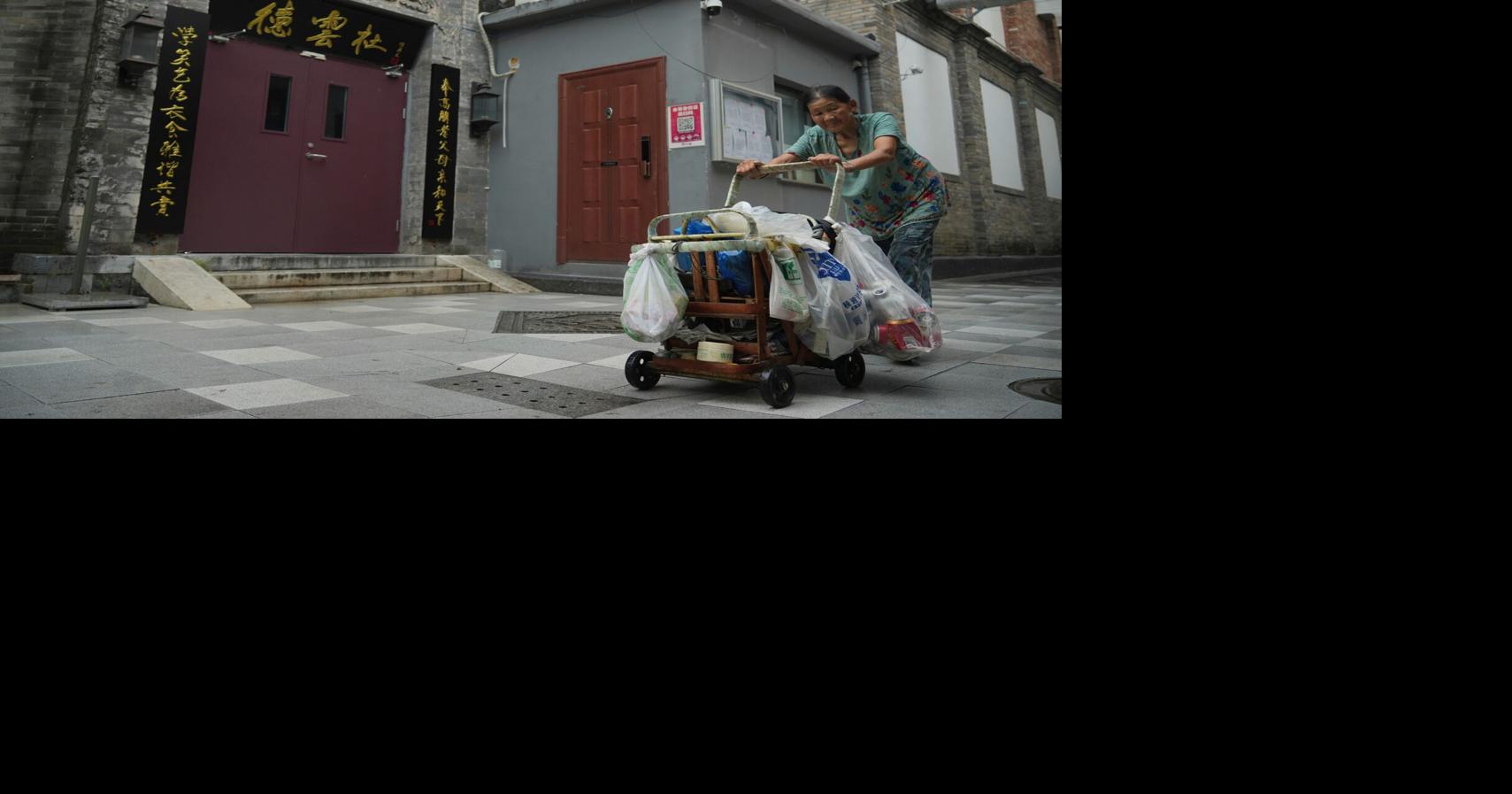 Chinese theater, promoter fined for altered patriotic song in a comedy show Authorities have fined two companies after a well-known Chinese comedian altered the lyrics of a patriotic song during a performance By HUIZHONG WU - Associated Press Sep 7, 2026 13 mins ago