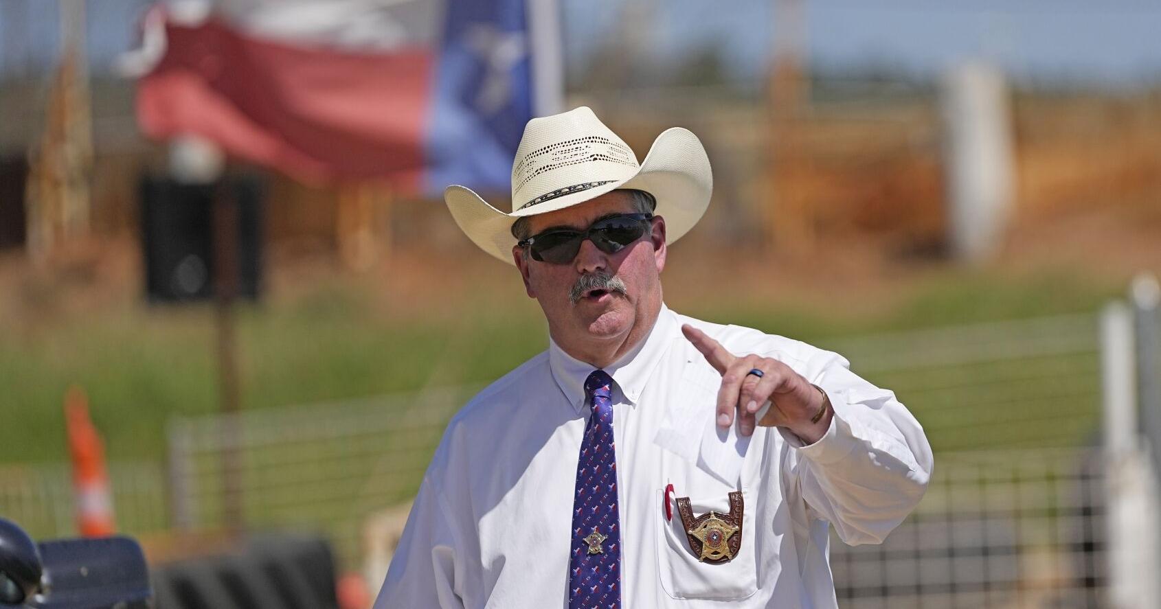 Deputies who reported Texas sheriff to public corruption investigators say nothing was done - Vimarsana News