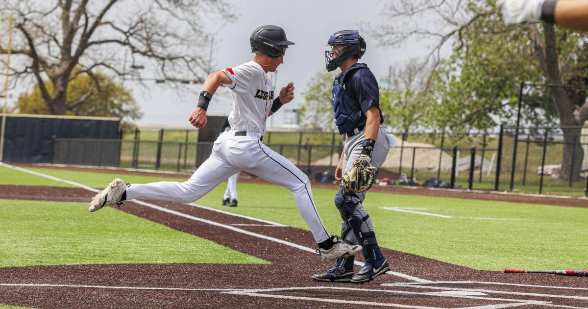 TC settles for split: Leopards cruise in opener; Grayson rallies late to take Game 2
