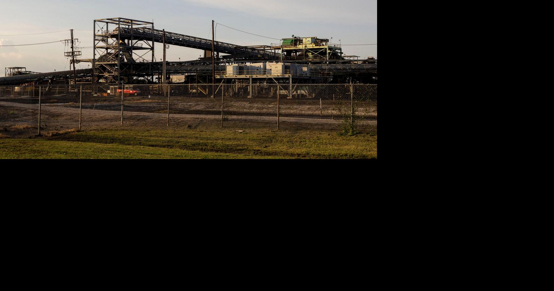 Trump's ‘energy emergency' could fast-track massive expansion of Plaquemines LNG export terminal A liquefied natural gas terminal near New Orleans is seeking a major expansion under a new Trump administration emergency permitting process By TRISTAN BAURICK/Verite News - Verite News Aug 12, 2026 34 mins ago