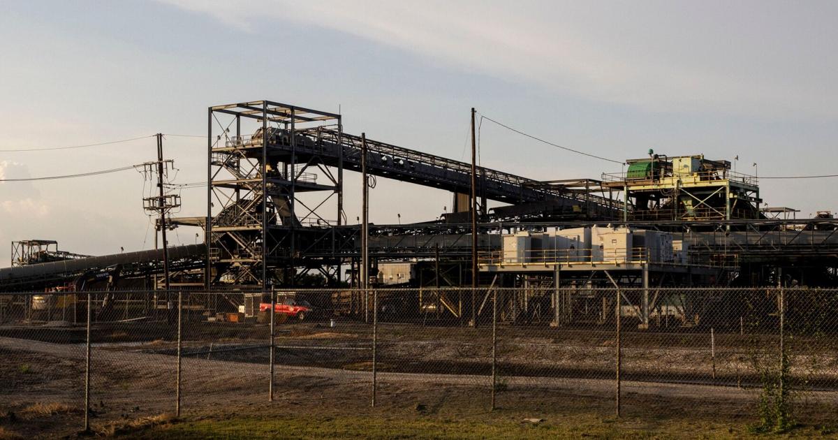 Trump's ‘energy emergency' could fast-track massive expansion of Plaquemines LNG export terminal A liquefied natural gas terminal near New Orleans is seeking a major expansion under a new Trump administration emergency permitting process By TRISTAN BAURICK/Verite News - Verite News Aug 12, 2026 34 mins ago