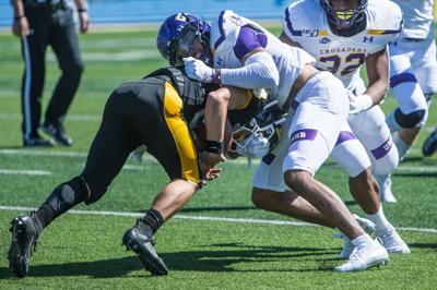 No Room To Run Top Ranked Umhb Stifles Southwestern In Defensive
