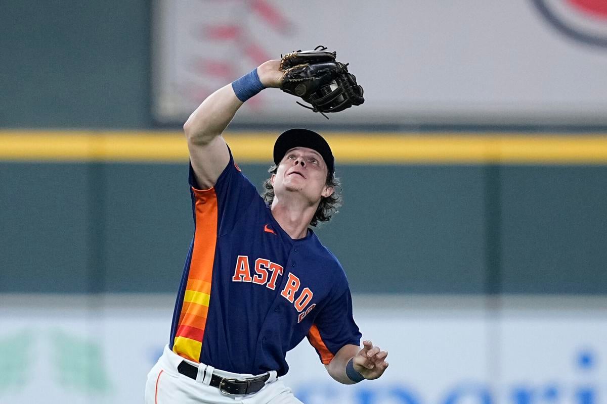 Jarred Kelenic's double, Logan Gilbert's strong start help Mariners over  Astros 3-1 