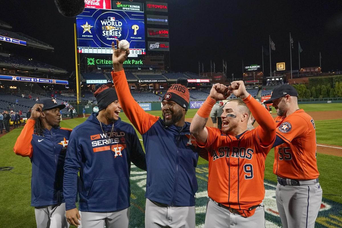 World Series: Christian Vazquez praised by Phillies, Astros after catching  Game 4 no-hitter - Newsday