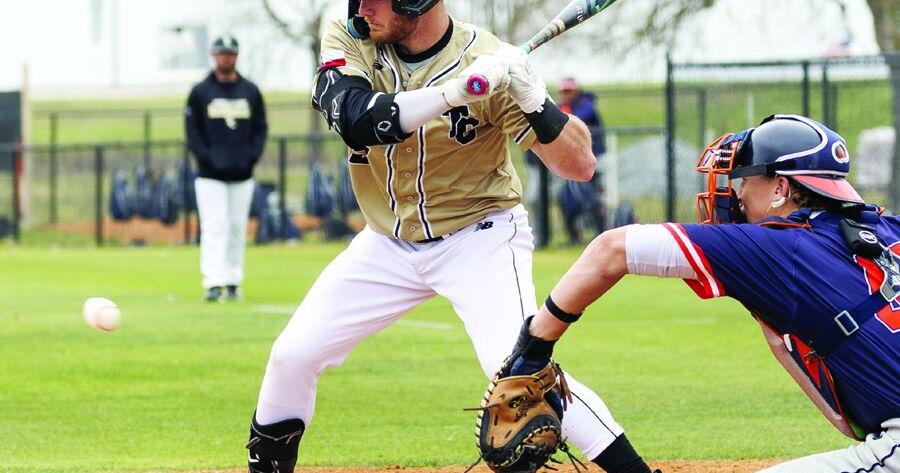 Leopards split doubleheader: TC wins Game 1 before high-scoring loss, takes series from MCC