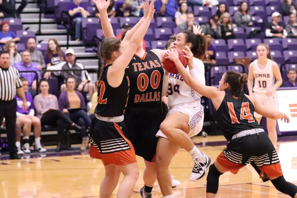 Rebound Edge Key In Ut Dallas Win Over Umhb Sports Tdtnews Com
