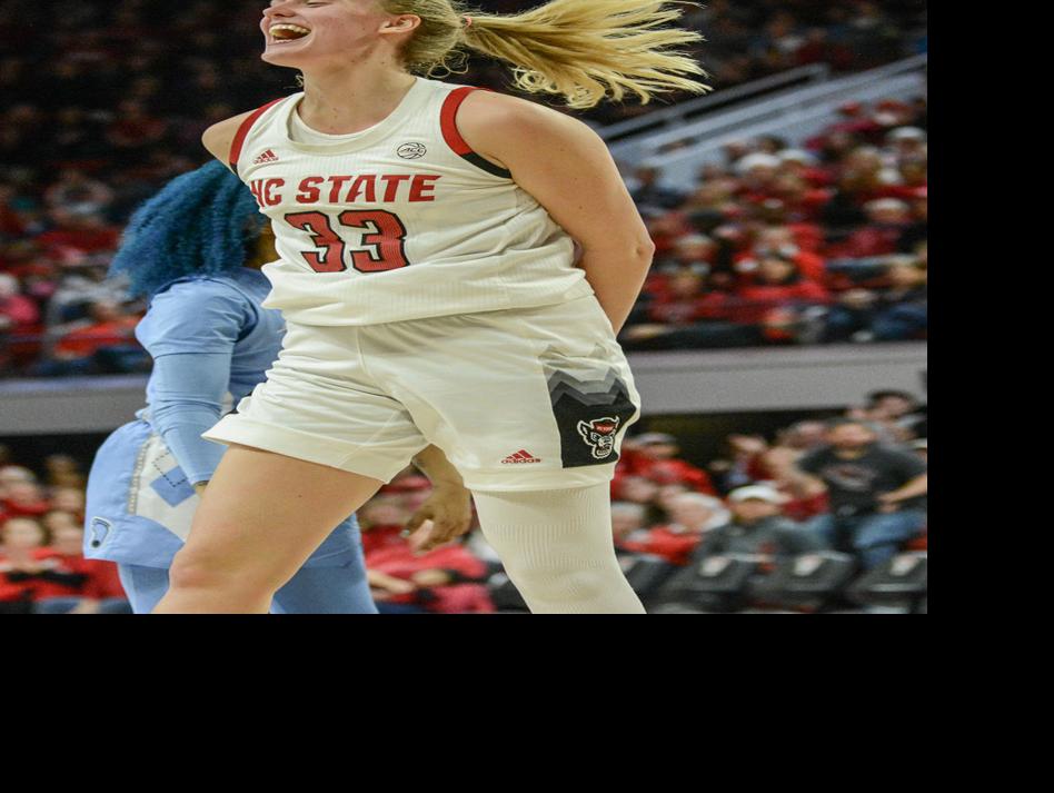 Elissa Cunane Named Finalist For Lisa Leslie Award Sports
