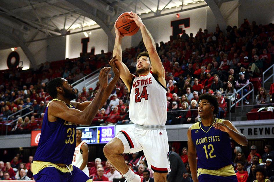 Men S Basketball Looks To Continue Winning Streak Sports