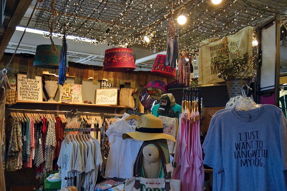 The Raleigh Flea Market- a collector's paradise | Arts Entertainment ...