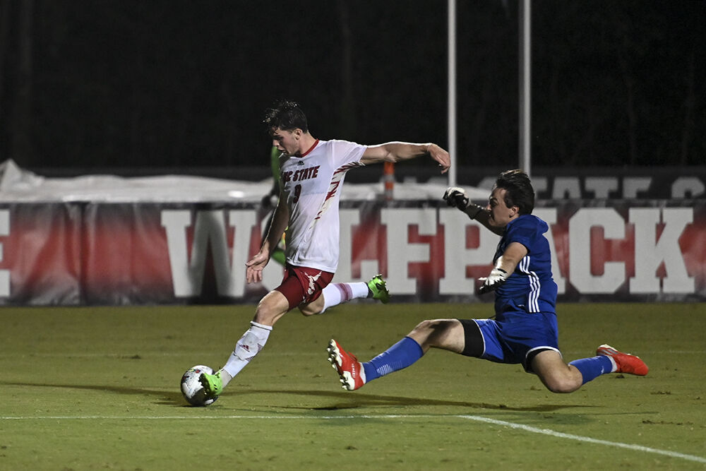 Men's soccer heads to Louisville for Sunday showdown - NC State