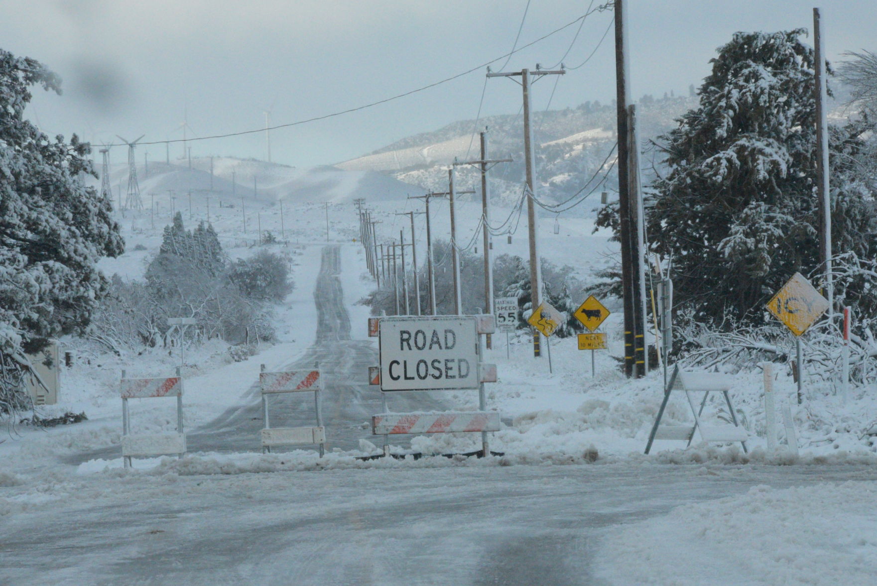 PHOTO GALLERY: Snowstorm Hits Greater Tehachapi | News | Tehachapinews.com