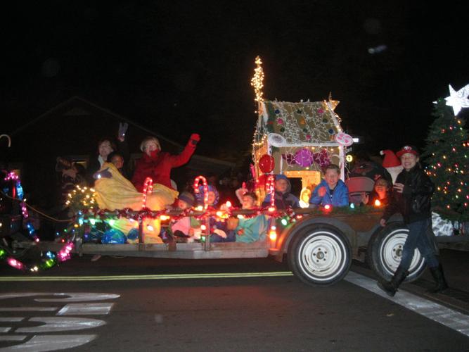 Mulberry Street Christmas Parade 2022 Annual Parade Featured 'Christmas In Candyland' | | Tehachapinews.com