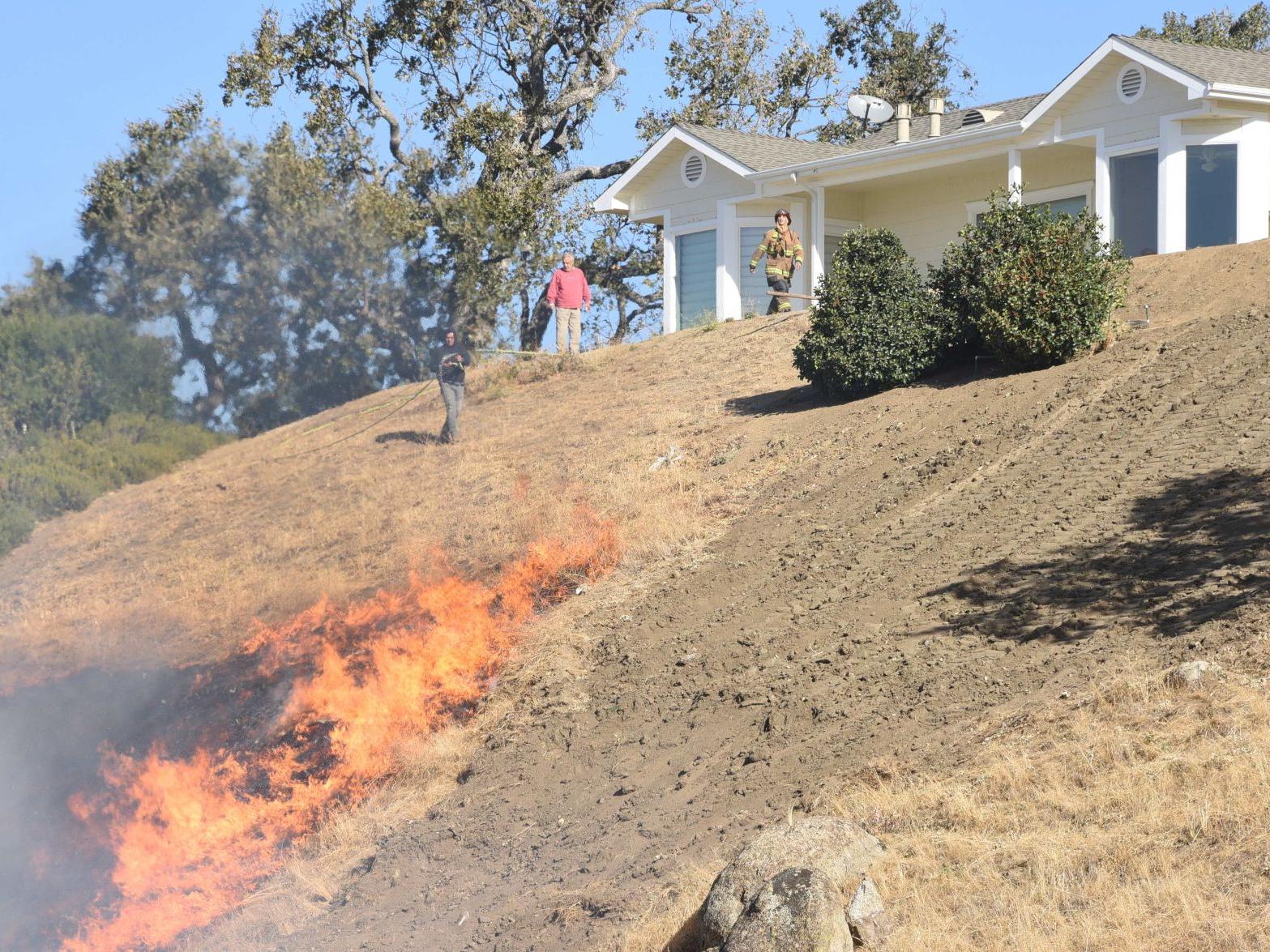 Widespread Power Outages Hit Greater Tehachapi Forward Progression Of Fire In Stallion Springs Stopped News Tehachapinews Com