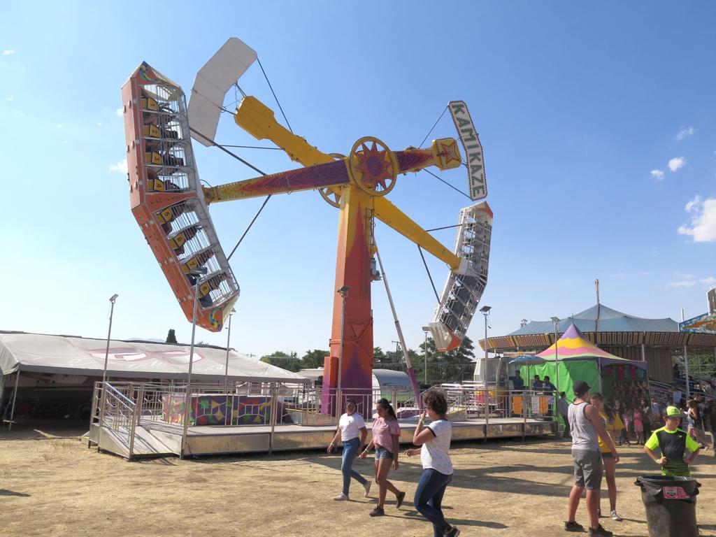Mountain Festival Goers Attend Carnival News Tehachapinews Com