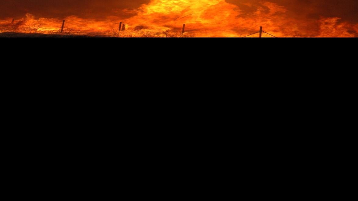 Pen In Hand Fire Whirls Spinning Columns Of Flame Both Beautiful And Dangerous Lifestyle Tehachapinews Com