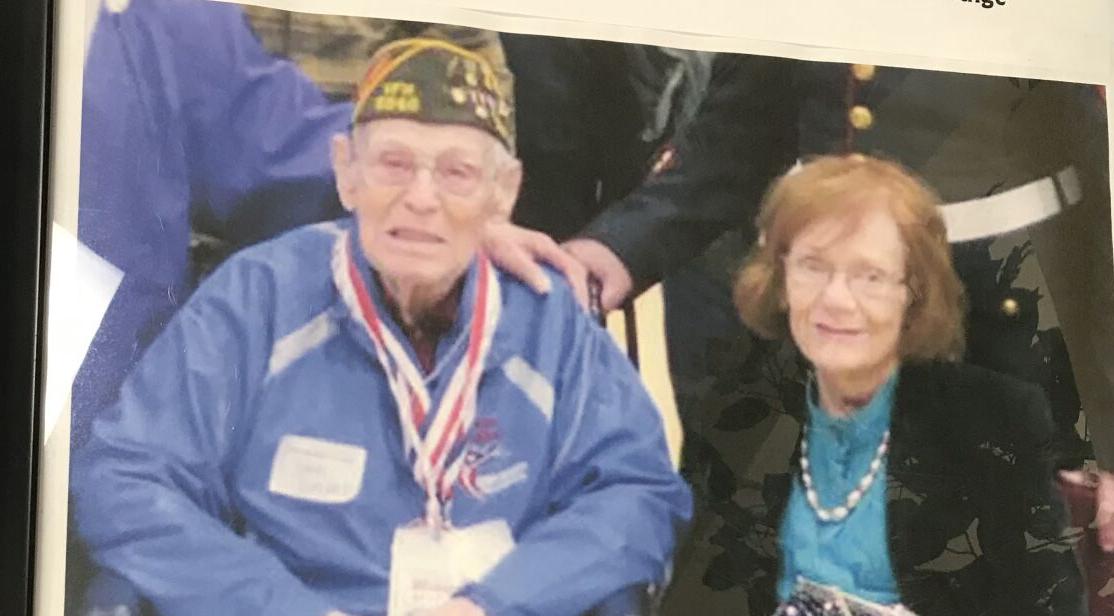 Tehachapi veterans honor Tehachapi Police Department with WWII memorial posters - Vimarsana News