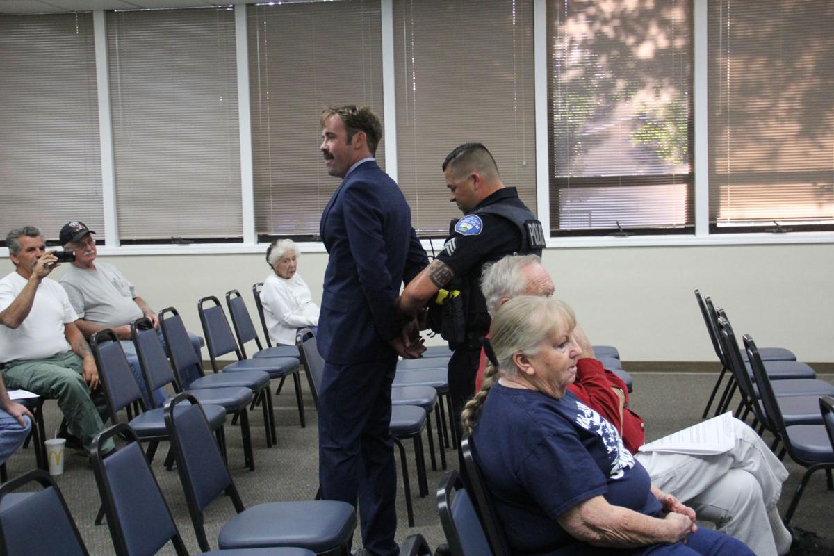 Former Tehachapi City Council candidate arrested at meeting News