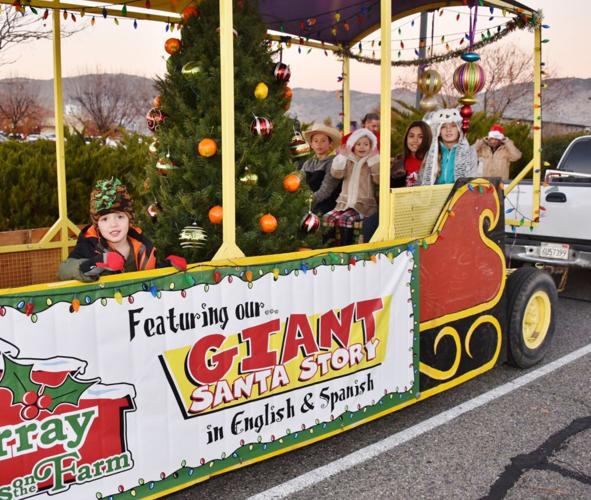 PHOTO GALLERY Young and old delight in Tehachapi's Christmas Parade