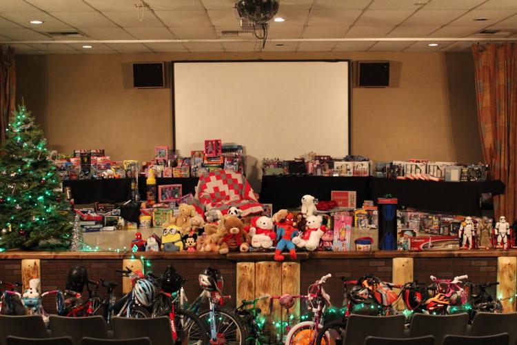 Jamison Center children treated to special Woodward West Christmas News