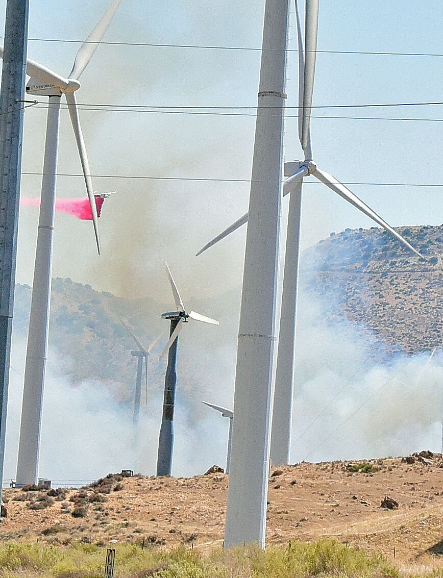 PHOTO GALLERY: Wind turbines threatened by wildfire | News
