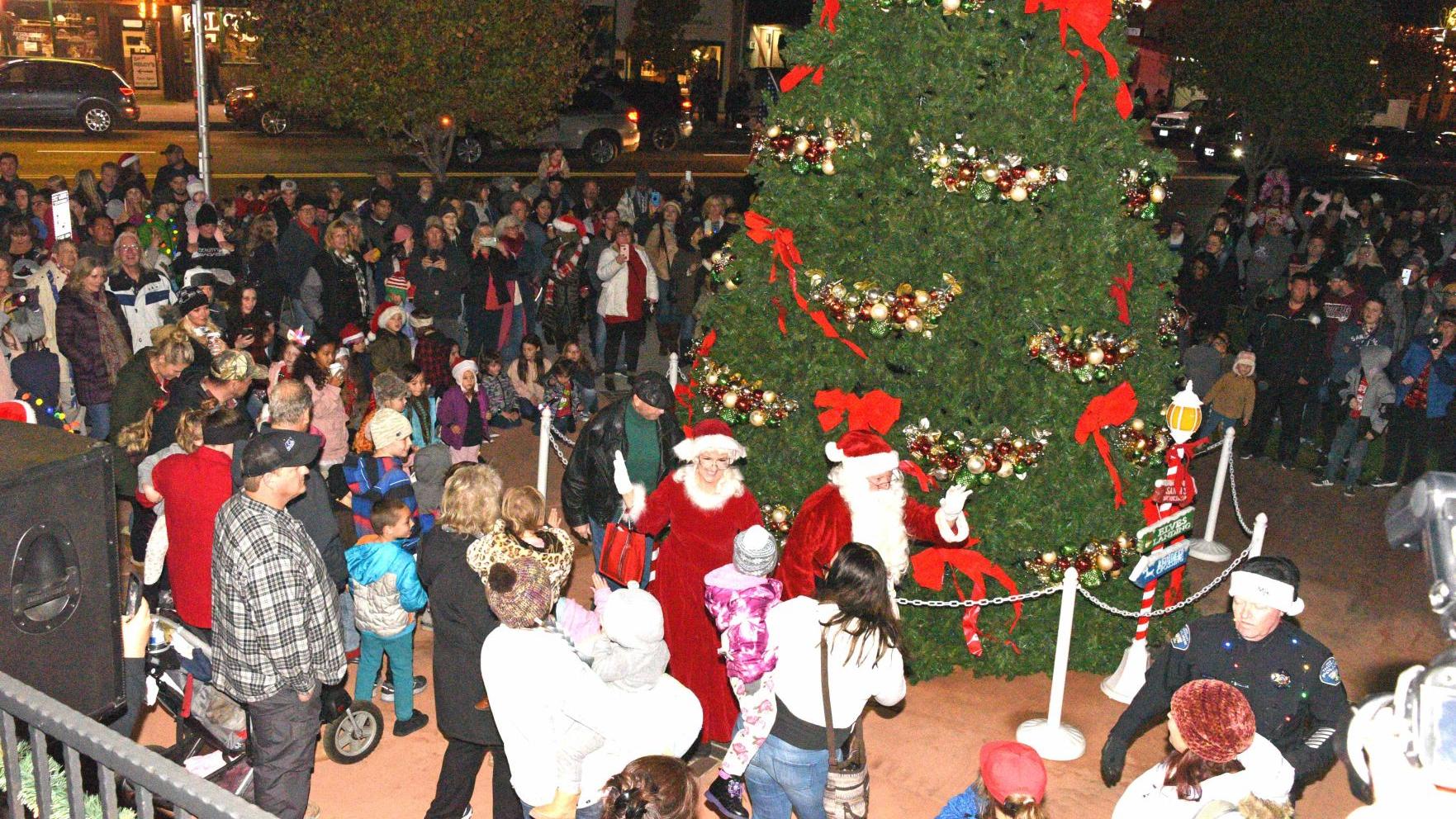 12+ Oktoberfest Christmas Ornament 2021