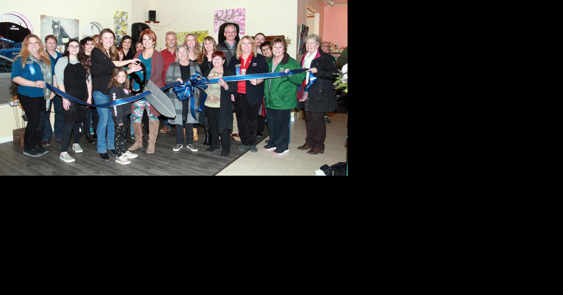 Chamber celebrates grand opening of Tehachapi Natural Market ...