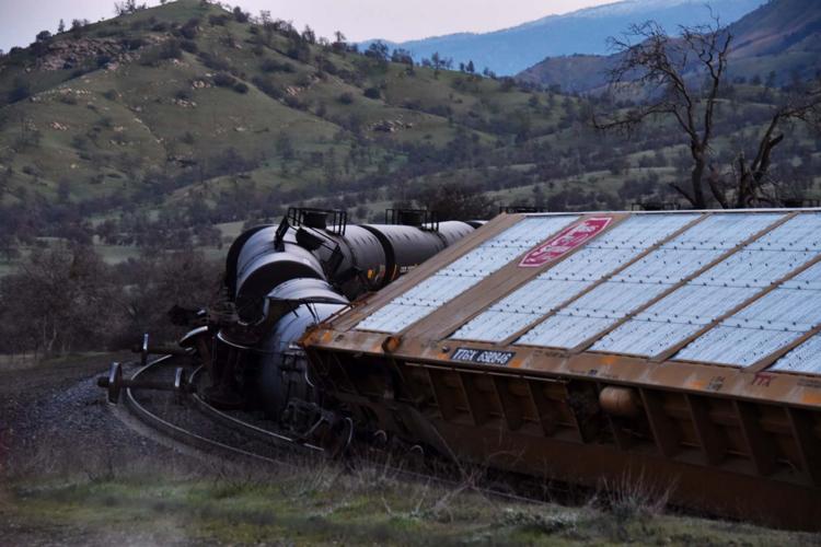 Tehachapi Loop scene of train derailment News