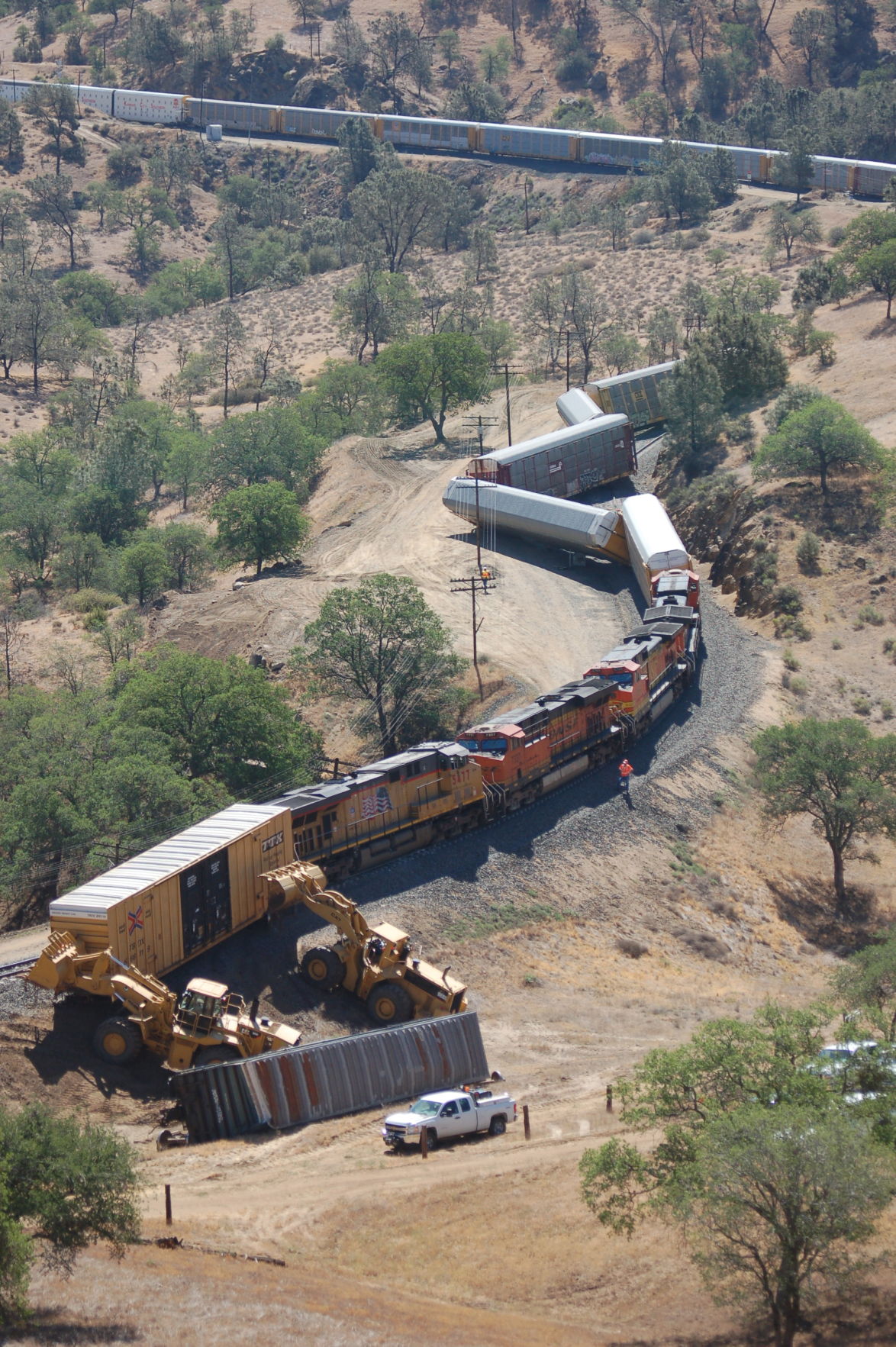 Freight trains collide and derail near Tehachapi News