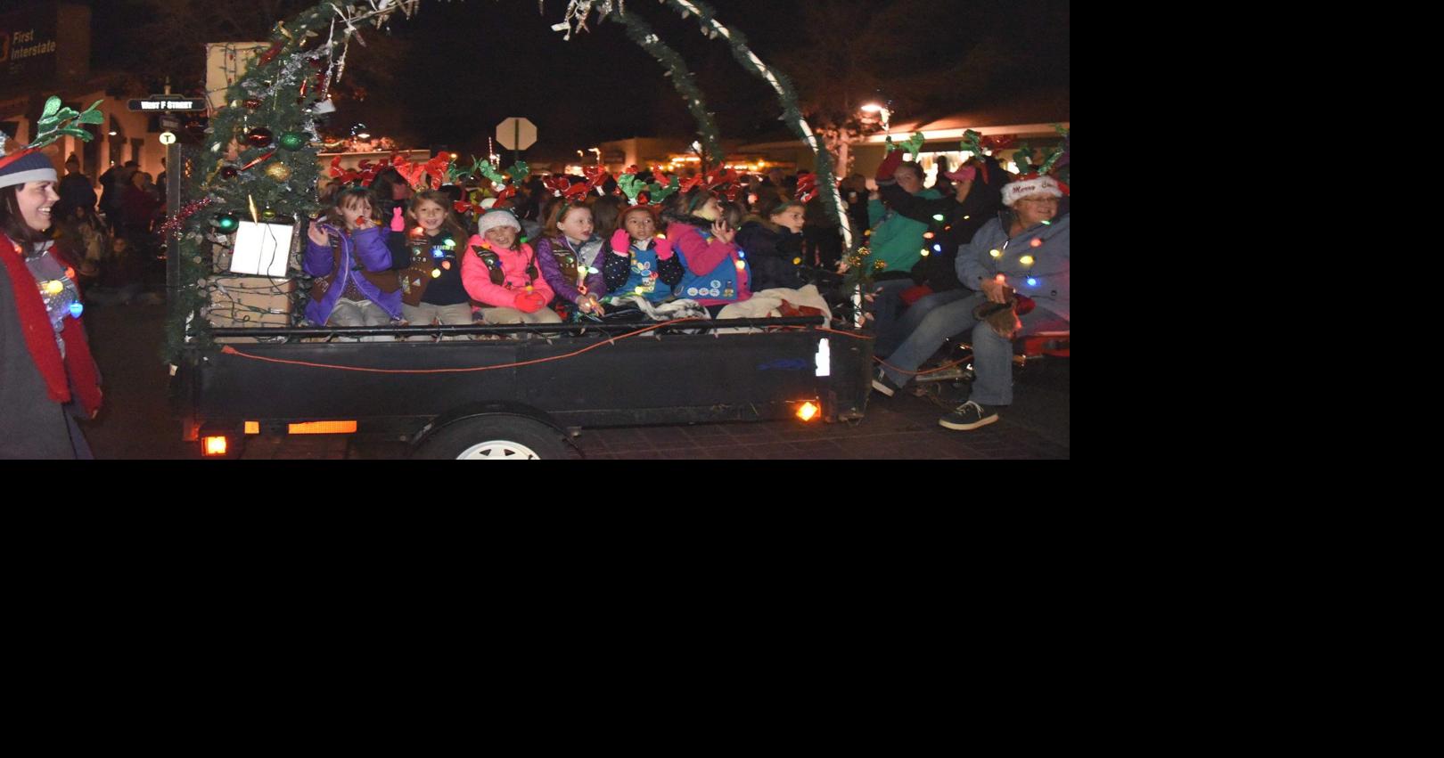 PHOTO GALLERY 'Twas the night before Christmas' at Tehachapi's annual