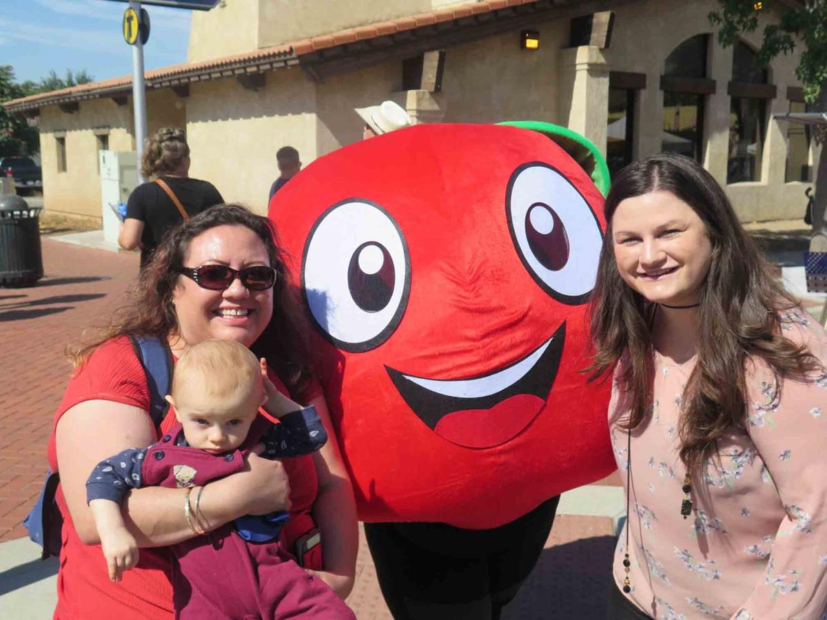 PHOTO GALLERY Tehachapi Apple Festival sees record numbers News