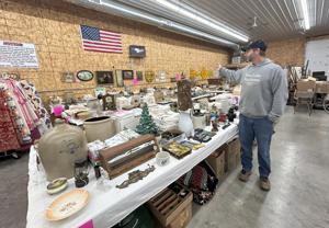 Delaware County auctioneer continues dad's decadeslong tradition