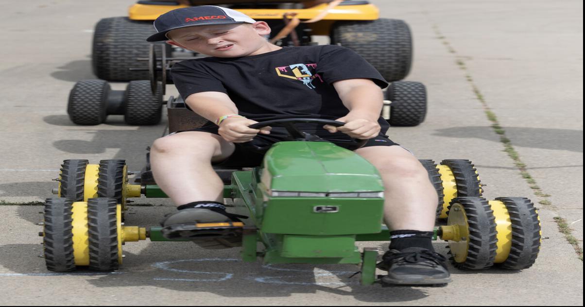Kids 'keep pedaling' at Jackson County Fair