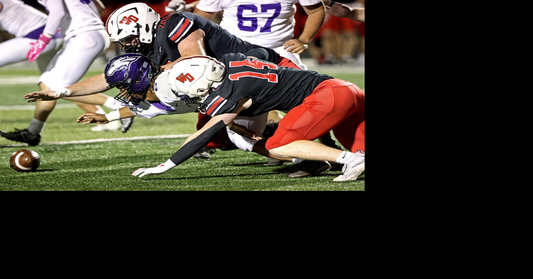 10232026-wdfootball-9-dk.jpg
