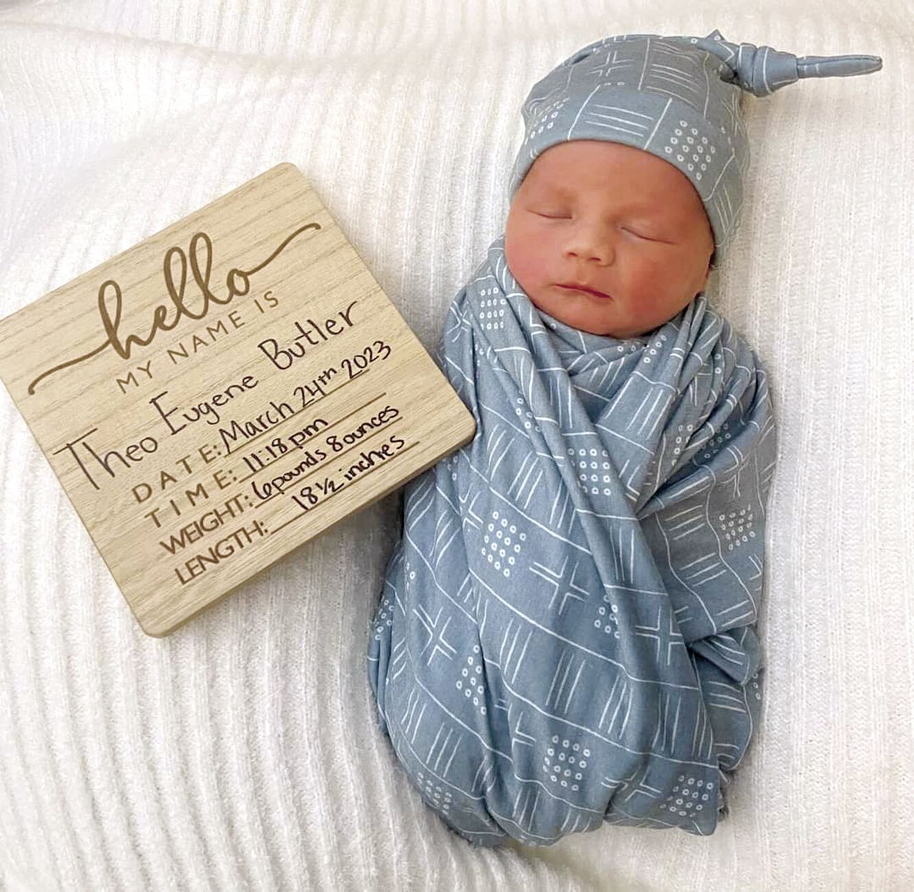 rn　son and daughter Great sense of pride:' Dubuque baby represents 5th generation of